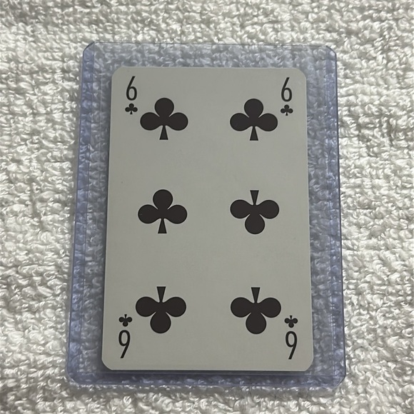 Louis Vuitton blue playing card 6 of clubs with COA - Picture 2 of 4